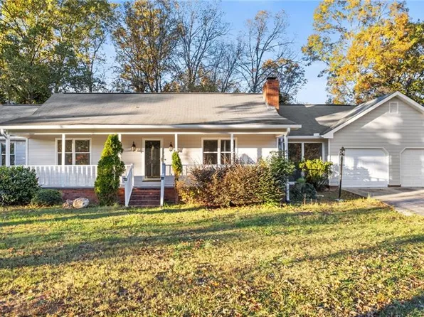 16 Timberwood Dr SE, Silver Creek, GA 30173