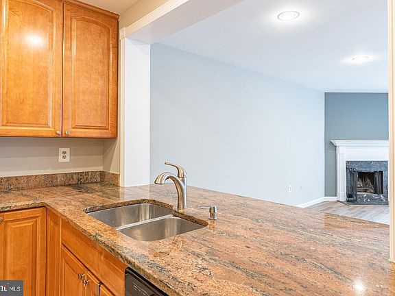 2nd image of 1773 S Hayes St #1