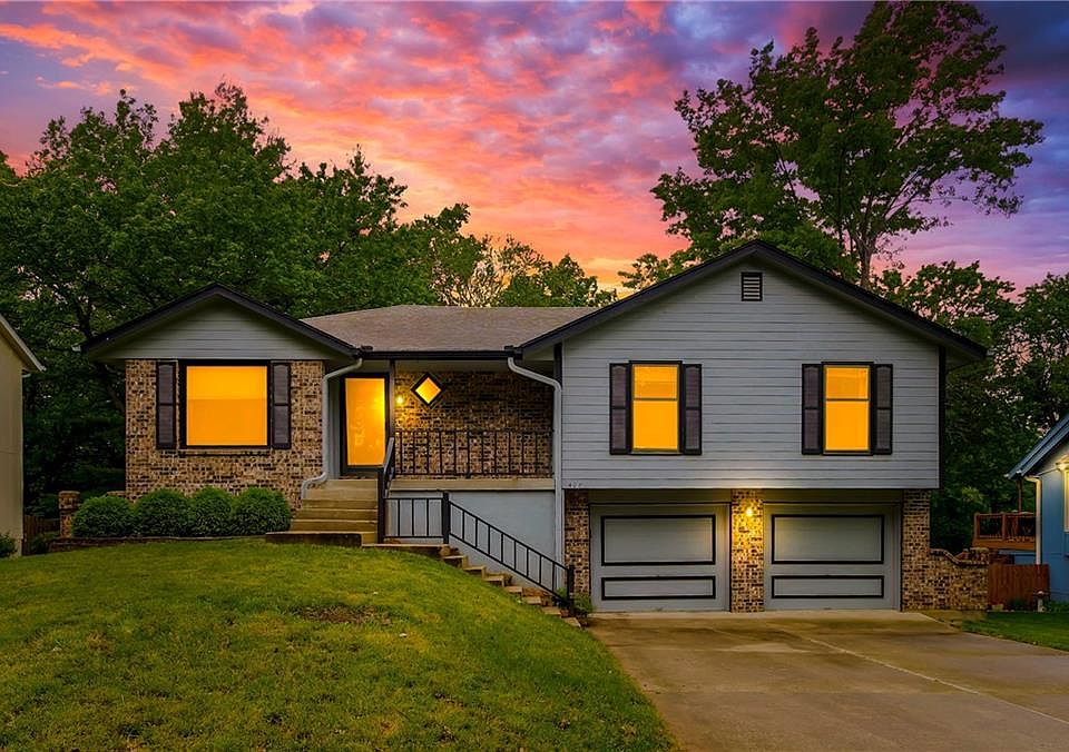 1st image of 408 SE Brownfield Dr