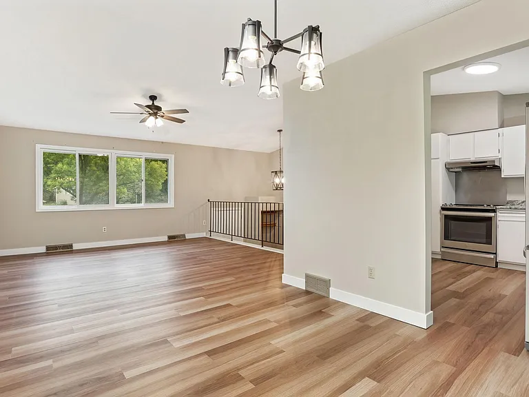 8616 Windward Cir — Photo 6