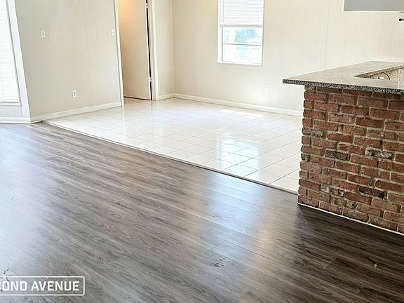 5th image of 6323 Oakham St