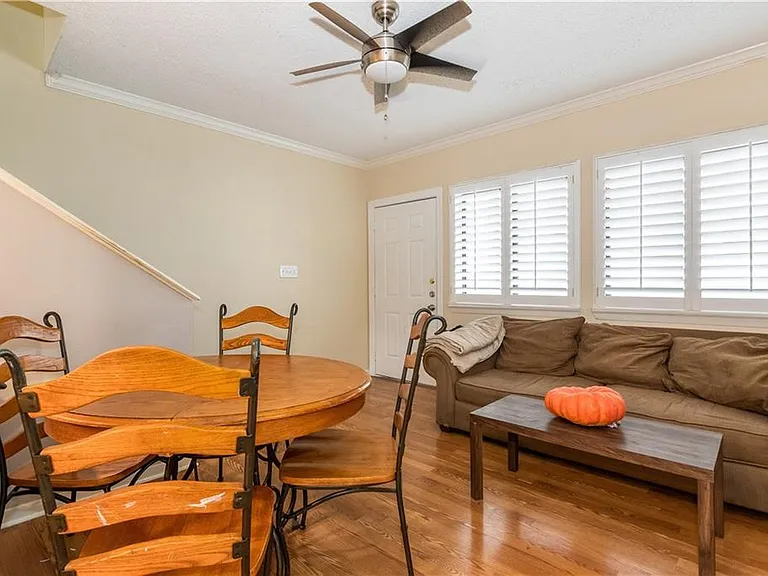 2510 San Gabriel St #305 — Photo 2