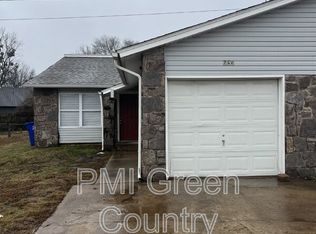 523 W Quantico St, Broken Arrow, OK 74011