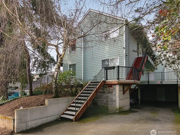 9741 Woodlawn Ave N #C — Photo 1