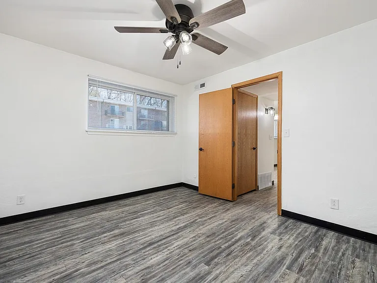 Forest Hills Apartments — Photo 23