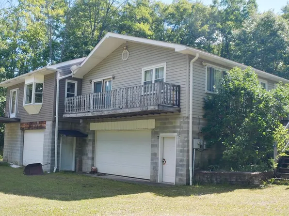 216 Pattison Ave, Marienville, PA 16239