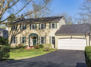 696 Meadowbrook Ln, Media, PA 19063
