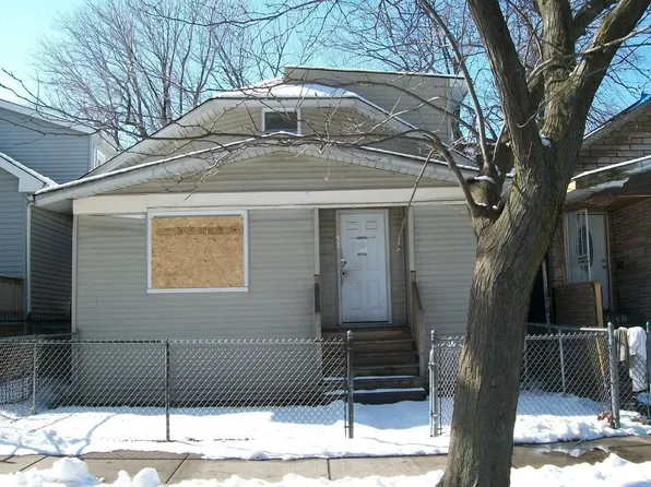 8152 S Burnham Ave, Chicago, IL 60617