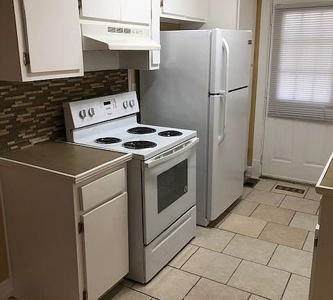 5th image of 909 Cochran Dr