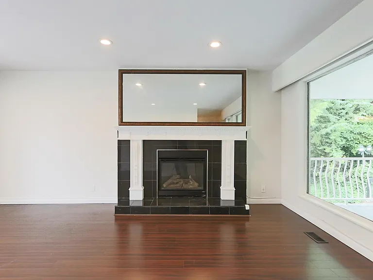 660 Kenwood Rd — Photo 6