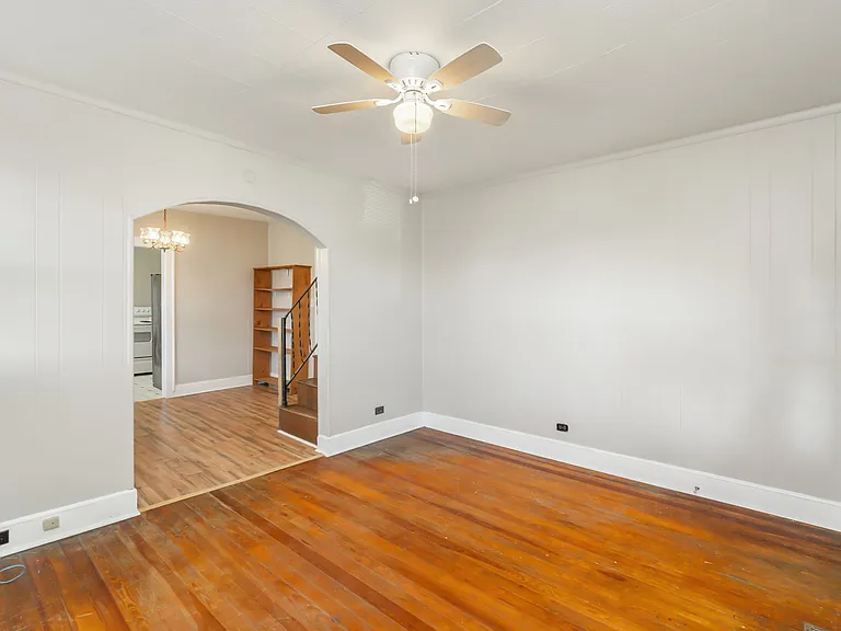 1811 Fleming St — Photo 9