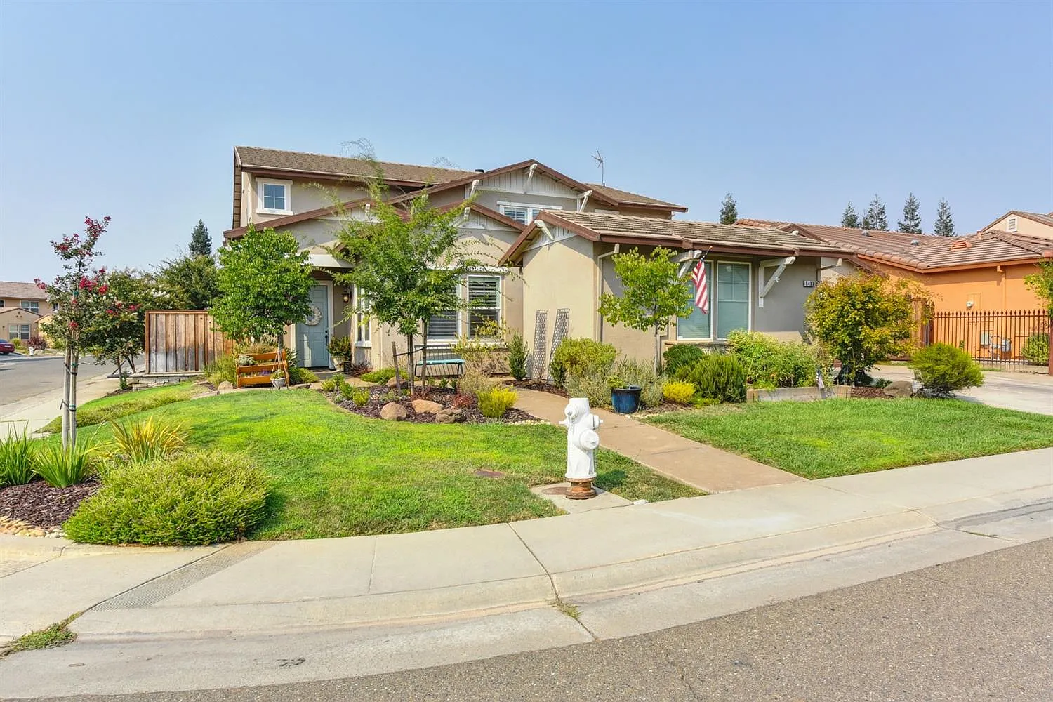 9493 Hollow Springs Way photo 1