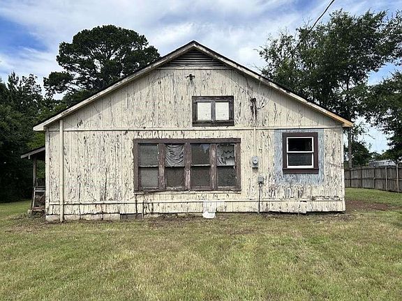 2nd image of 235 County Road 1407