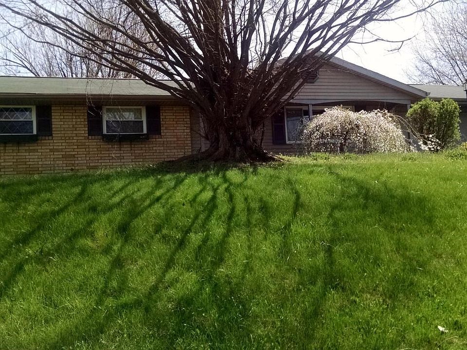 1st image of 19 Hiawatha Trl
