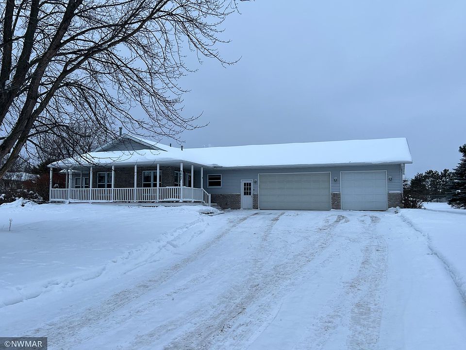 1st image of 3007 Birchmont Dr NE