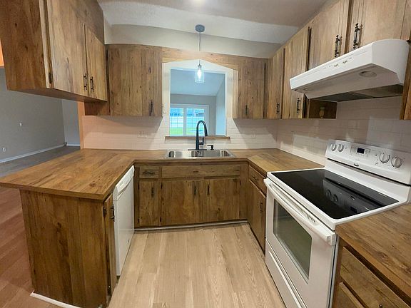 5th image of 12818 JULINGTON RIDGE Drive E