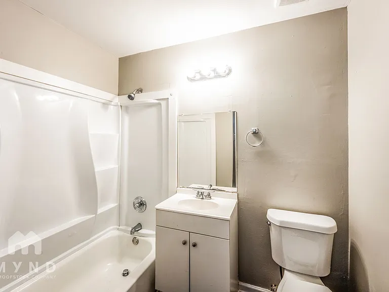 452 Burgundy Rd — Photo 13