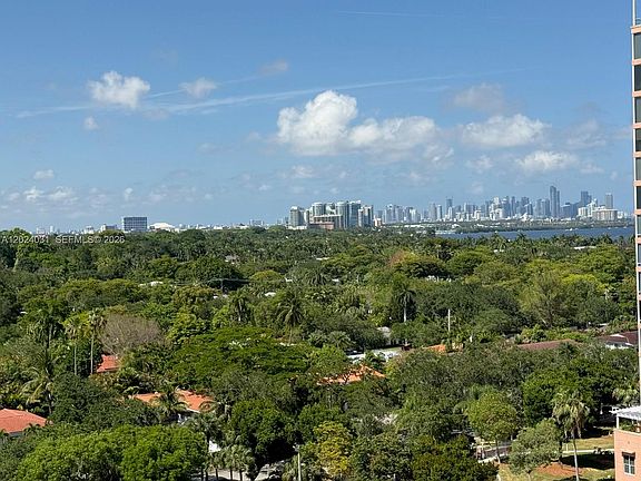 4th image of 90 Edgewater Dr APT 1222