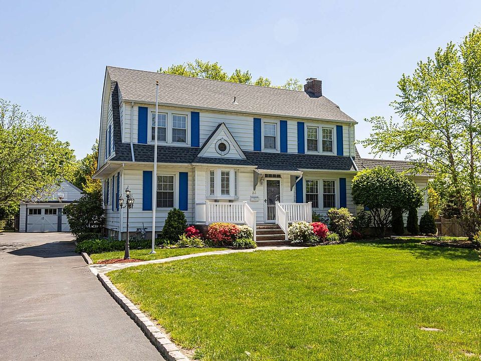 23 Mowbray Avenue, Bay Shore, NY 11706 Zillow