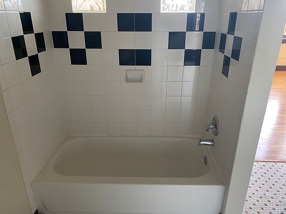 5th image of 301 Central Ave NE Unit 301