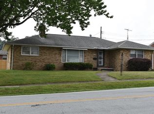 1421 Viola Pkwy NW, Canton, OH 44708
