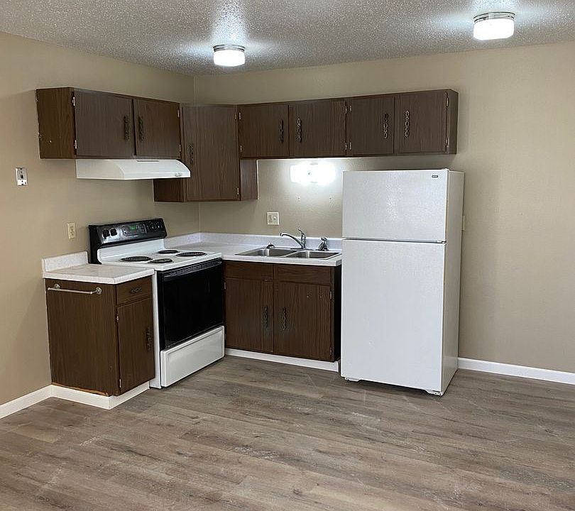 1st image of 734 11th St NE #7073231