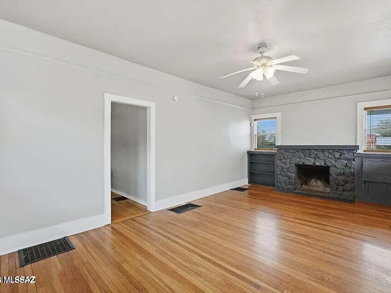 1245 N 1st Ave — Photo 14