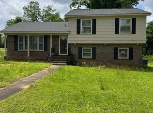 201 Sheffield Dr, Spartanburg, SC 29301