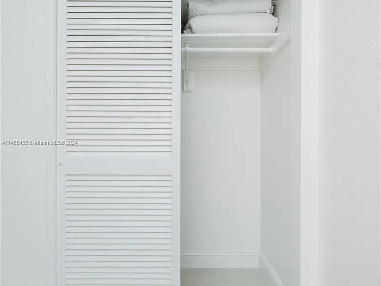 3801 S Ocean Dr #7O — Photo 33