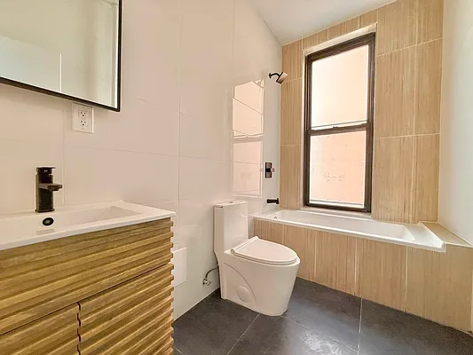 Rented by Doorway NYC, LLC | media 4