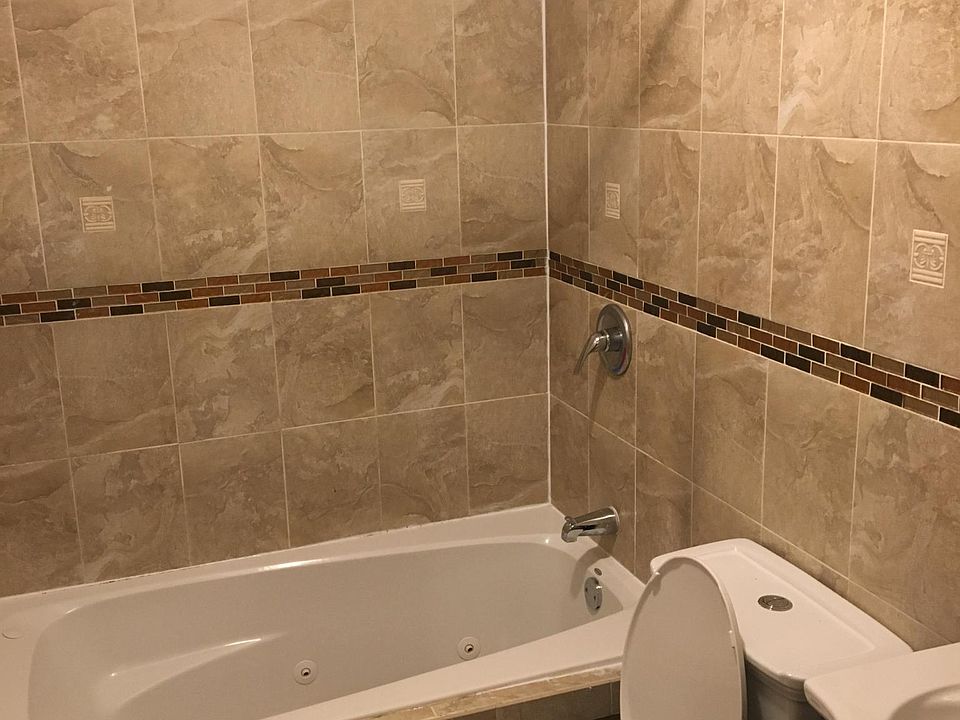 2nd image of 14045 161st St