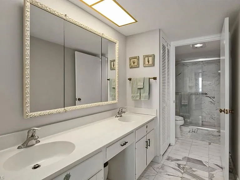 Gulf Shore Dr — Photo 18