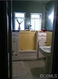 5th image of 1144 N Huntington Blvd