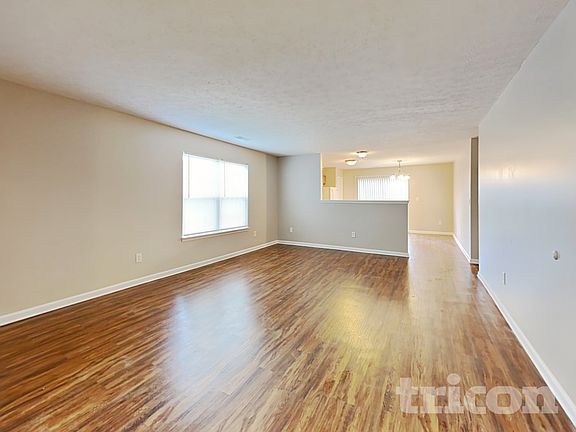 3rd image of 7335 Mosaic Dr
