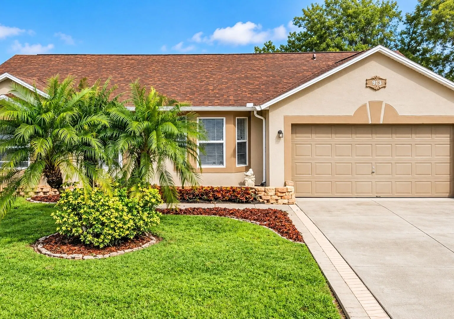 913 Nancy Ct, Kissimmee, FL 34759 - 1 — Photo 2