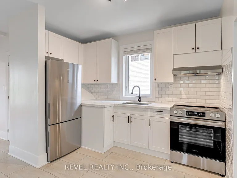 24 Kenora Cres #MAIN — Photo 7