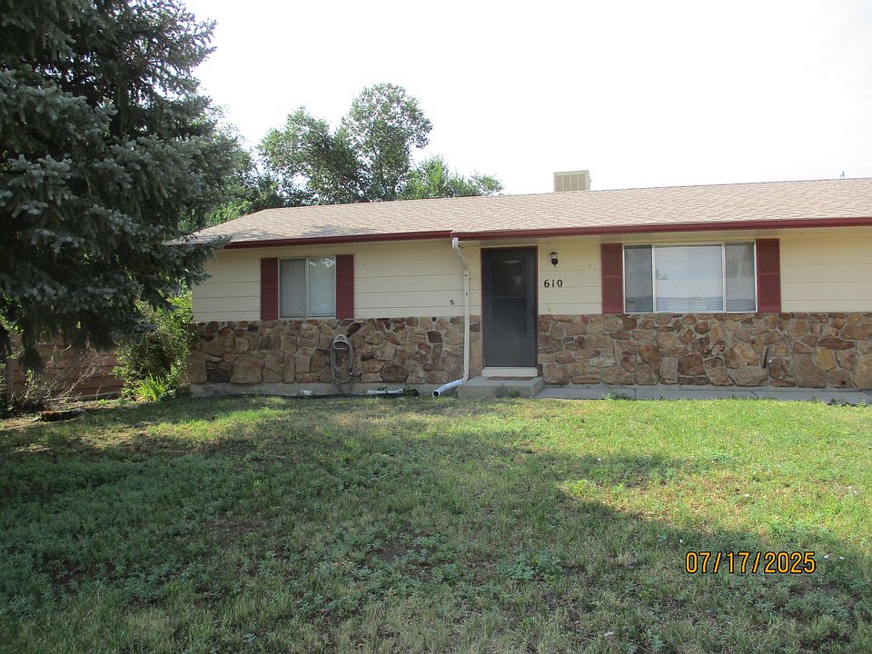 1st image of 610 Oak Ave