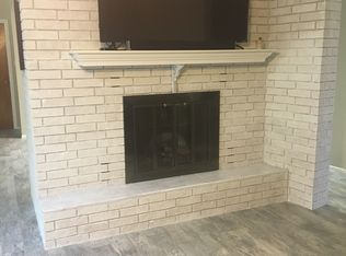 213 Skyview Dr, Kerrville, TX 78028