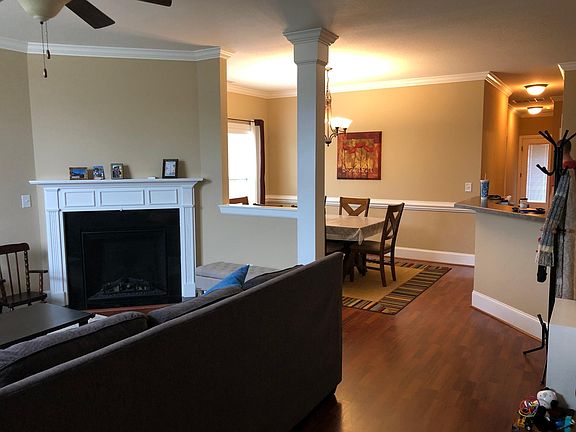 4th image of 3353 Ellsworth Dr #3353A