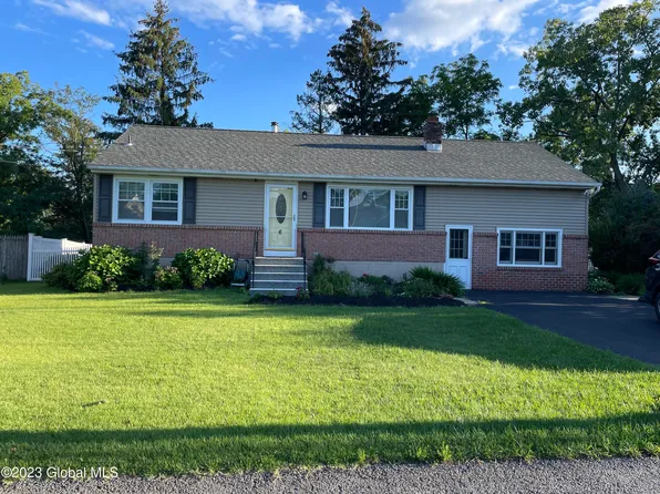 6 East Ford Drive, Latham, NY 12110
