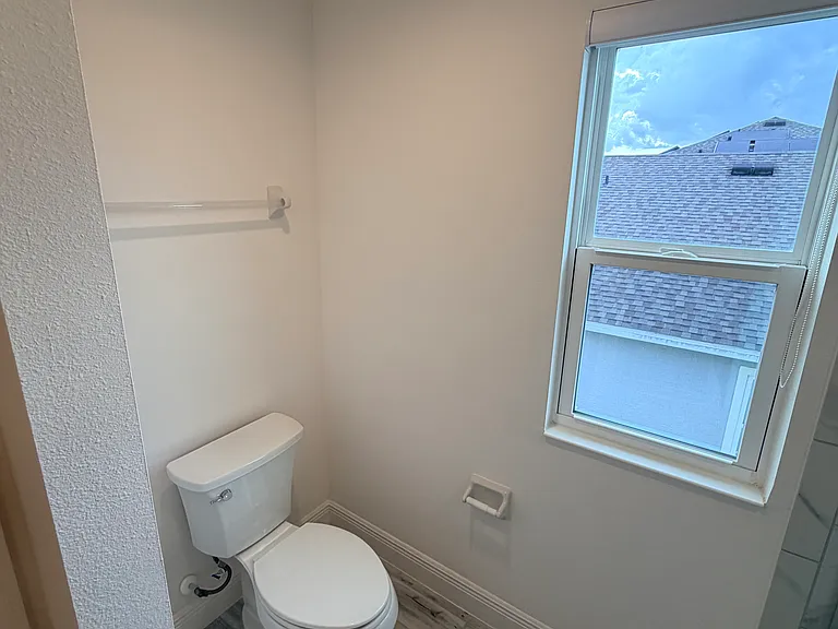 4925 Olivia Ct — Photo 32