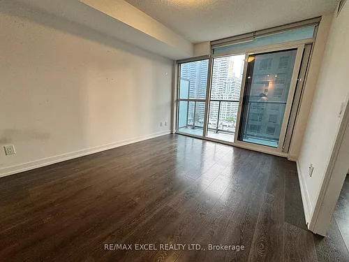 125 Redpath Ave Photo 1