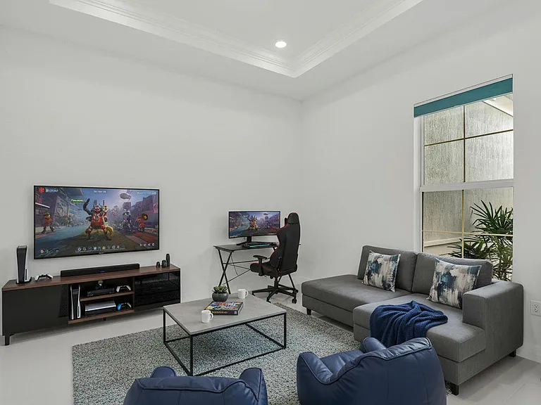 10815 Stellar Cir — Photo 8