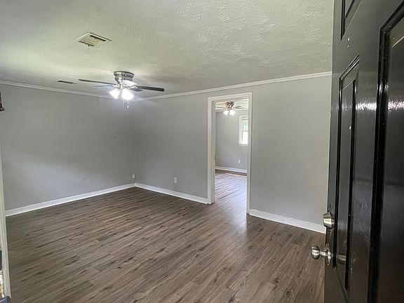 2nd image of 608 Logue St