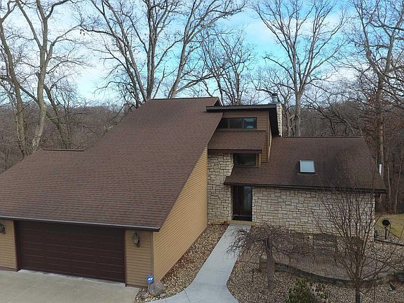2nd image of 2962 Woodland Dr