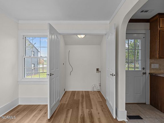 3rd image of 807 N 20th Street