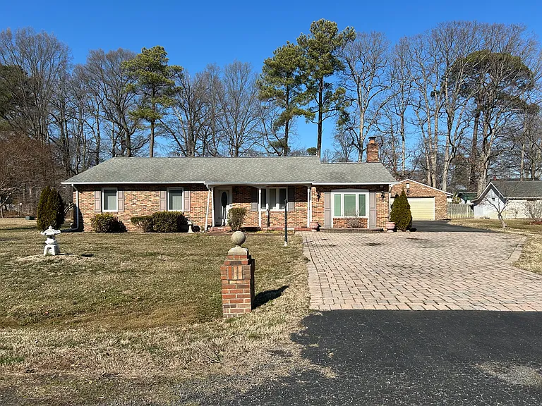 102 Barren Ridge Rd — Photo 1