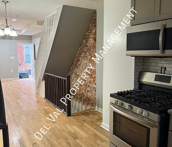 3104 Hurley St — Photo 6