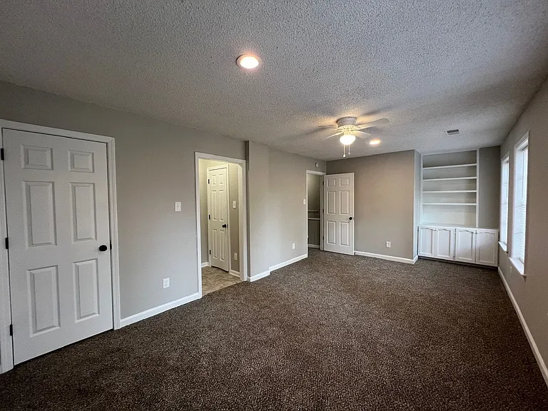 3156 Tulip Poplar Dr — Photo 11