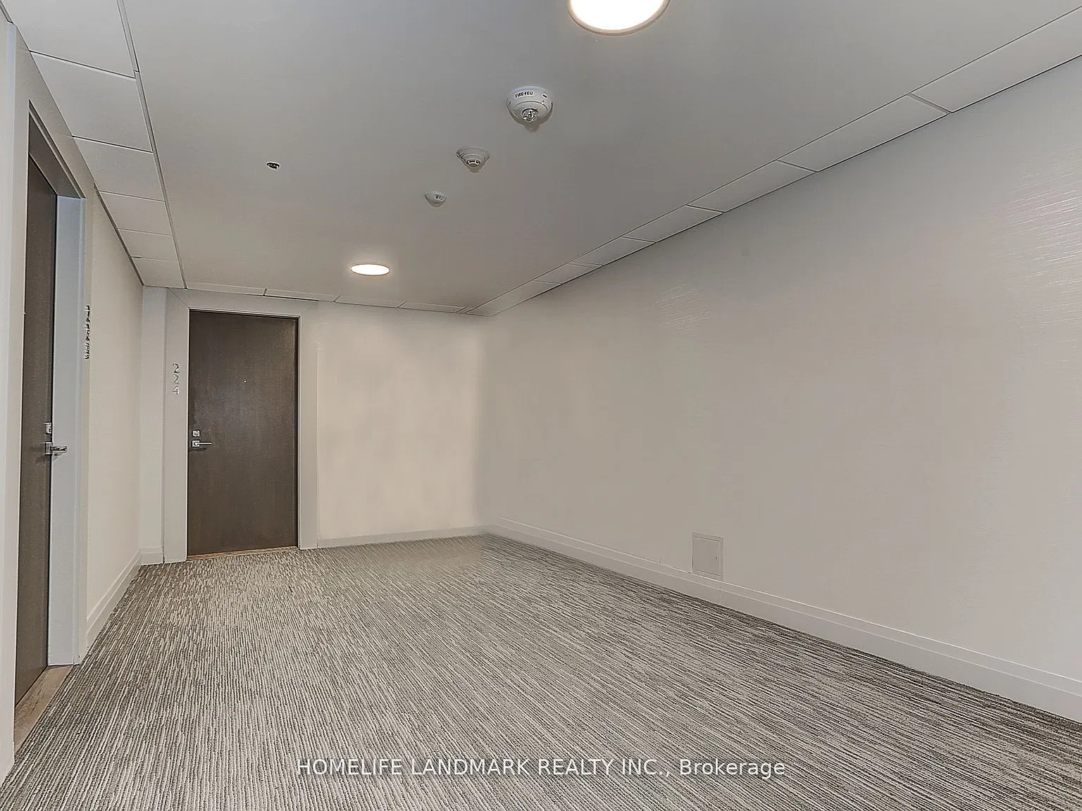 251 Jarvis St — Photo 3